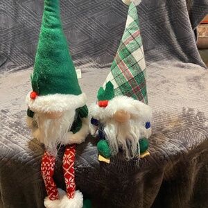 A set of 2 Christmas Gnomes Decor. (Set 2)